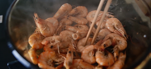 Bánh mì xíu mại mềm thơm, đủ chất cho ngày mới tràn đầy sinh lực