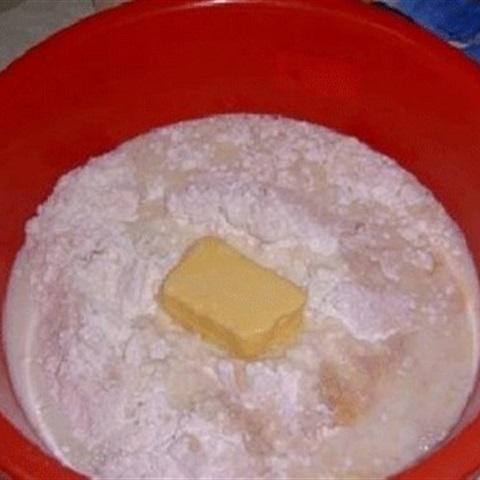 Cách làm bánh mì xúc xích nướng