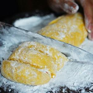Cách làm bánh mochi bí đỏ
