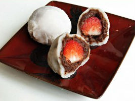 Bánh mochi dâu (Ichigo Daifuku)