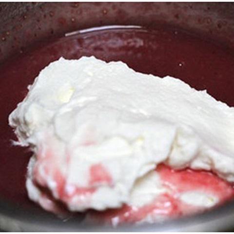 Cách làm bánh mousse dâu tây