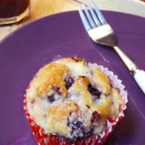 Cách làm bánh muffin dâu tằm