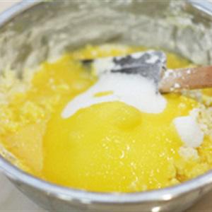 Cách làm bánh muffin táo