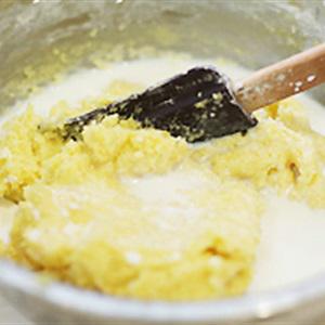 Cách làm bánh muffin táo