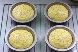 Bánh mỳ xúc xích ăn là thích mê!