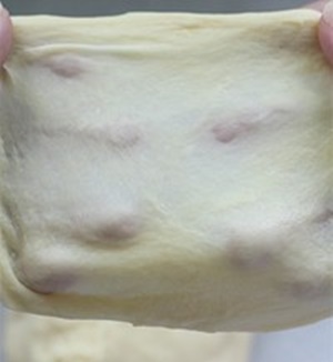 Bánh mỳ xúc xích ăn là thích mê!