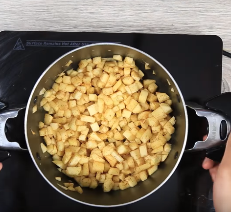 Bánh nếp dẻo mềm nhân custard thơm ngậy ngọt ngào