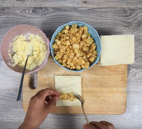 Bánh nếp dẻo mềm nhân custard thơm ngậy ngọt ngào