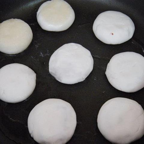 Cách làm bánh nếp nhân thịt