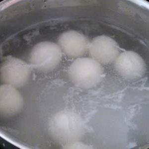 Cách làm bánh nếp tôm thịt