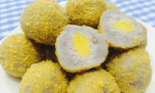 Bánh nếp xiên tẩm đường nhỏ xinh khiến bạn mê tít