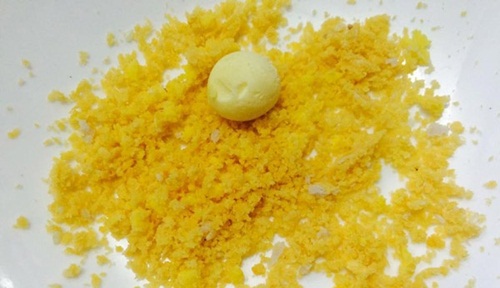 Bánh nếp xiên tẩm đường nhỏ xinh khiến bạn mê tít