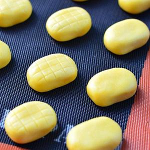 Cách làm bánh nhân thơm nướng