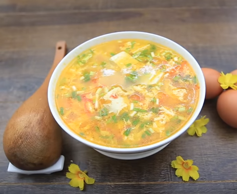 Bánh nướng trà xanh nhân mè đen trứng muối nhìn là thèm, thử là mê