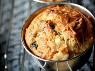 Bánh ôliu thịt gà