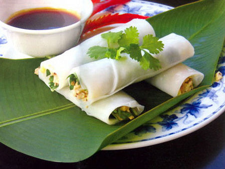 Bánh phở cuốn thịt