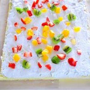 Cách làm bánh phô mai cuộn trái cây