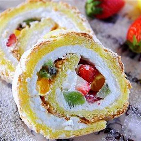 Cách làm bánh phô mai cuộn trái cây