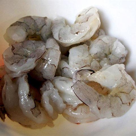 Cách làm bánh phở trộn tôm