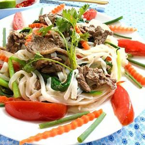 Cách làm bánh phở xào thịt bò