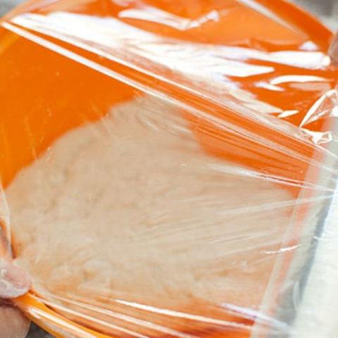 Cách làm bánh pizza cuộn