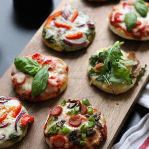 Cách làm bánh pizza mini