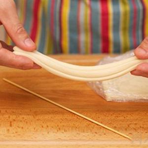 Cách làm bánh quẩy