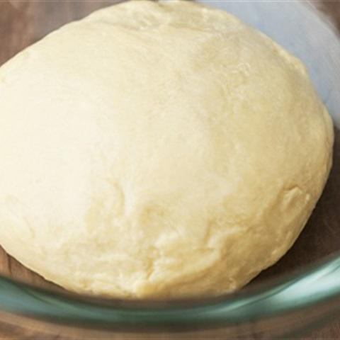 Cách làm bánh quế cuộn mứt dâu