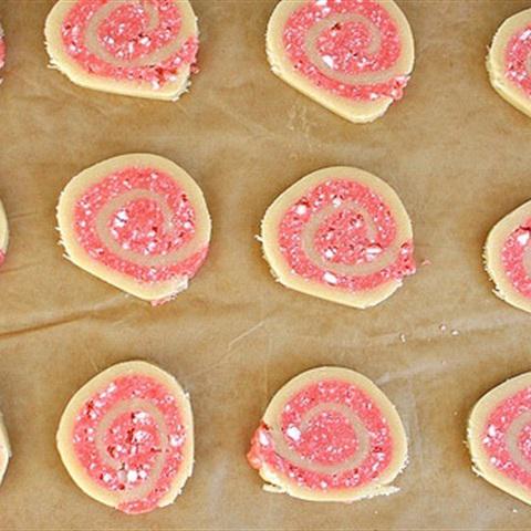 Cách làm bánh quy cuộn hai màu