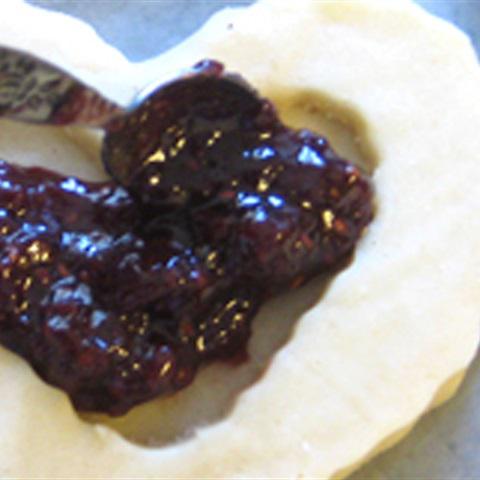 Cách làm bánh quy gừng nhân mâm xôi