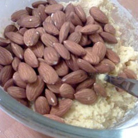 Cách làm bánh quy hạnh nhân Cantucci