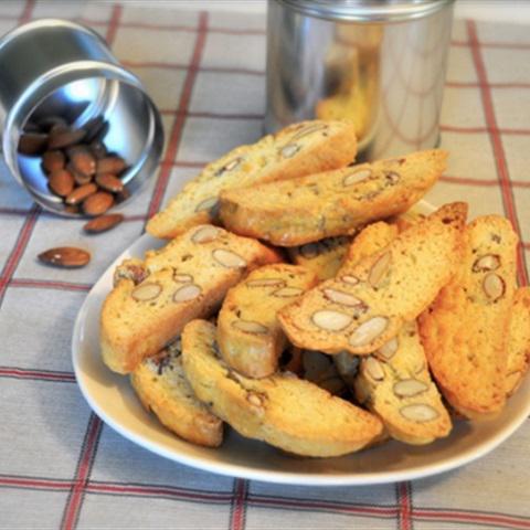 Cách làm bánh quy hạnh nhân Cantucci