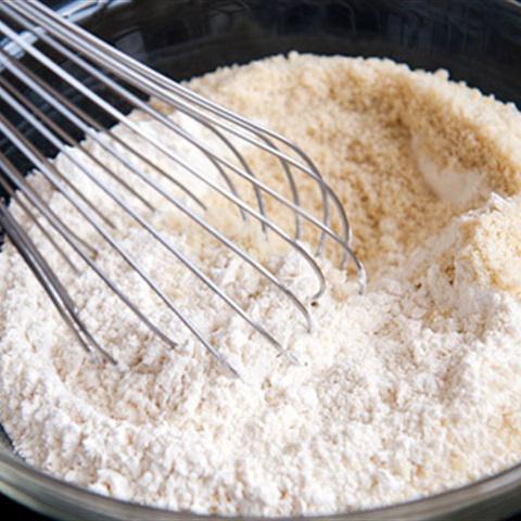 Cách làm bánh quy hạnh nhân vỏ cam