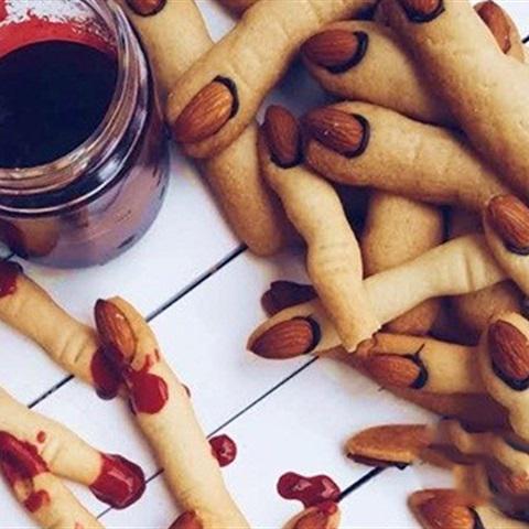 Cách làm bánh quy hình ngón tay