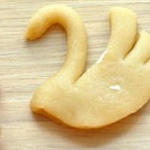 Cách làm bánh quy hình thiên nga