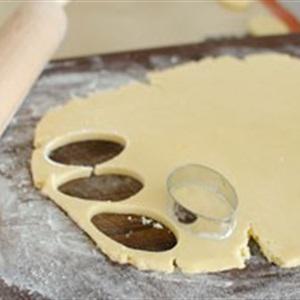 Cách làm bánh quy kem dâu tây