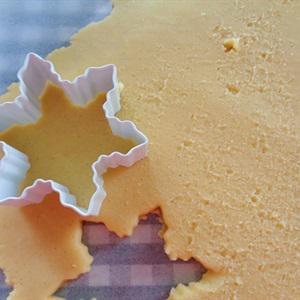 Cách làm bánh quy mật ong cho Giáng sinh