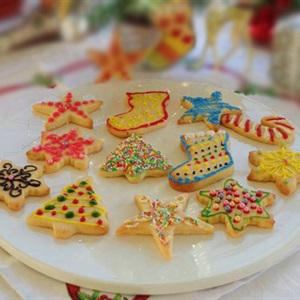 Cách làm bánh quy mật ong cho Giáng sinh