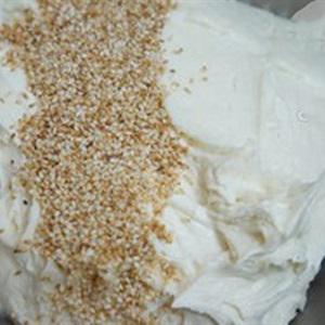 Cách làm bánh quy mè vòng