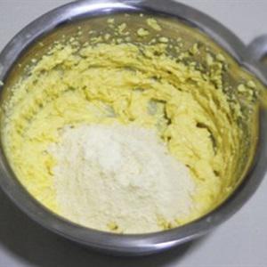 Cách làm bánh quy nhân mứt mâm xôi