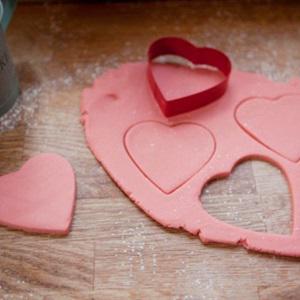 Cách làm bánh quy vani hình trái tim