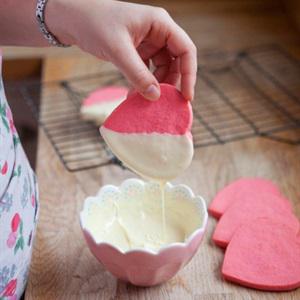 Cách làm bánh quy vani hình trái tim