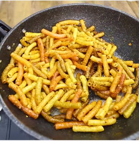 Bánh rắn cuộn xúc xích cực độc và đẹp khiến bé yêu thích mê