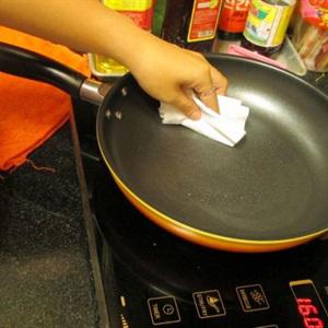 Cách làm bánh rán doraemon nhân mặn