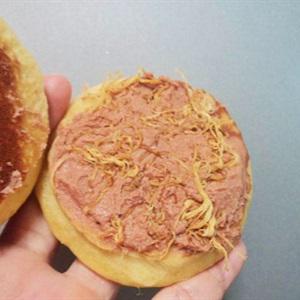 Cách làm bánh rán doraemon nhân mặn