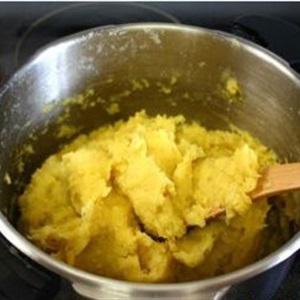 Cách làm bánh rán nhân đậu xanh