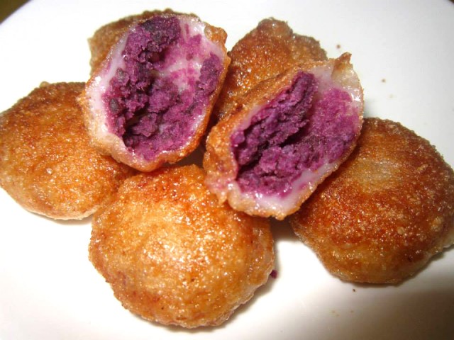 Bánh rán nhân khoai tím