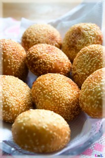 Bánh rán vừng nhân đậu xanh dừa