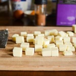 Cách làm bánh scones cuộn hương quế