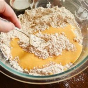 Cách làm bánh scones cuộn hương quế